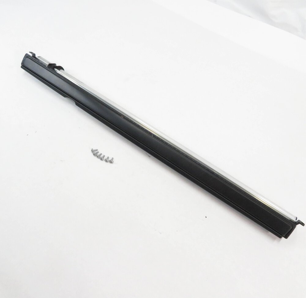 2010-2017 BMW 535iGT 550iGT (F07) RIGHT SIDE REAR DOOR WINDOW SHADE SUN SCREEN