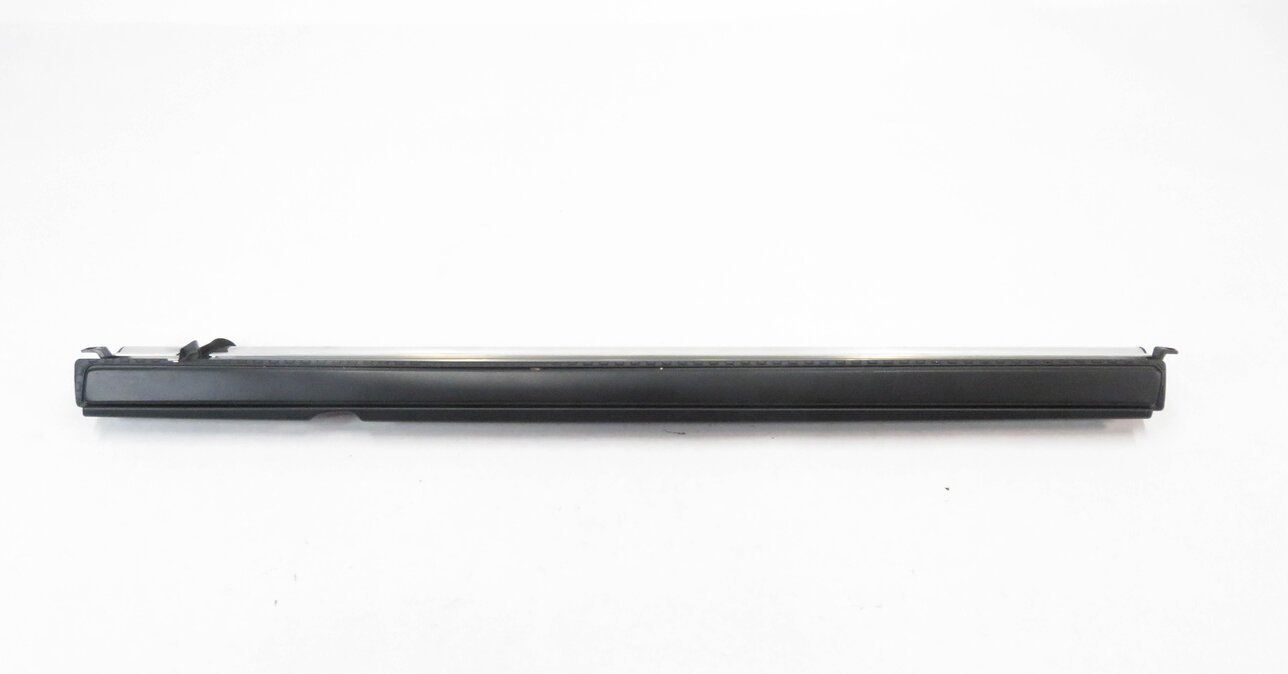 Thumbnail 2: 2010-2017 BMW 535iGT 550iGT (F07) RIGHT SIDE REAR DOOR WINDOW SHADE SUN SCREEN