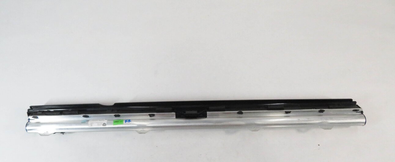 Thumbnail 4: 2010-2017 BMW 535iGT 550iGT (F07) RIGHT SIDE REAR DOOR WINDOW SHADE SUN SCREEN