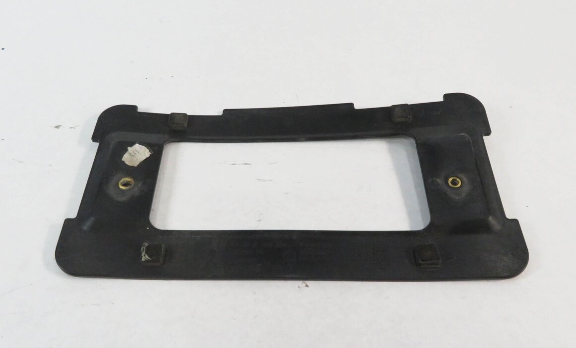 Thumbnail 2: 2011 BMW 550iGT (F07) REAR LICENSE PLATE BASE MOUNT RETAINER HOLDER BRACKET
