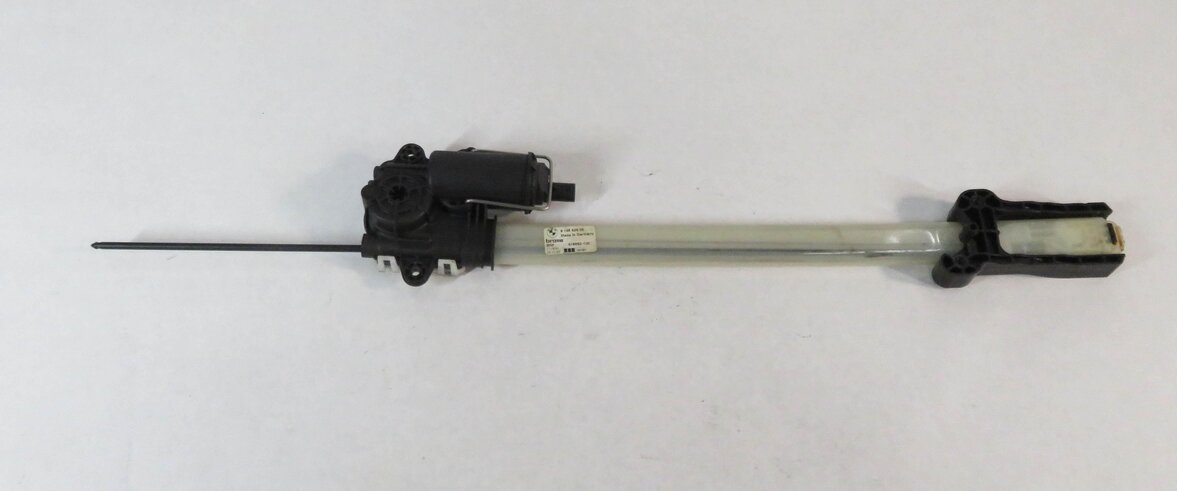 Thumbnail 2: 2010-2017 BMW 535iGT 550iGT (F07) LEFT REAR DOOR WINDOW SHADE REGULATOR w/ MOTOR