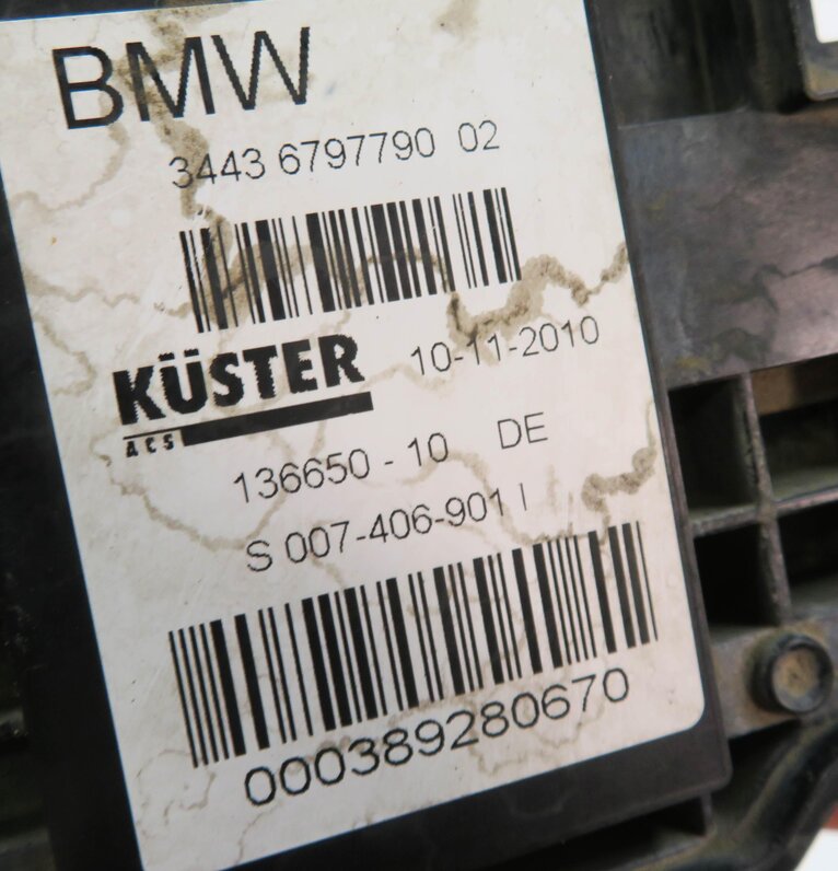 Thumbnail 7: 2011 BMW 550iGT (F07) EMERGENCY PARKING BRAKE ACTUATOR MOTOR w/ CABLES