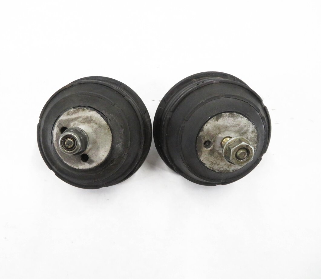 Thumbnail 5: 1999 BMW Z3 (E36) 2.5L M52TU - LEFT & RIGHT SIDE ENGINE MOTOR MOUNT SET-2