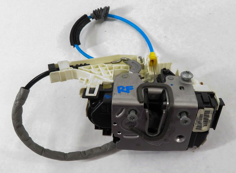 Thumbnail 4: 10-19 MB C300 C350 E350 E550 GLK250 GLK350 SL550 CLS550 RIGHT FRONT DOOR LATCH