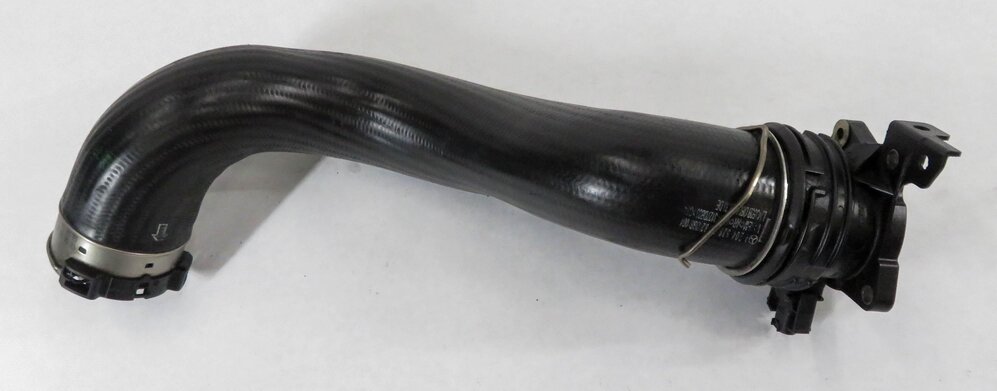 Thumbnail 3: 2011 MERCEDES BENZ E350 (W212) 3.0L OM642 DIESEL ENGINE RIGHT INTERCOOLER HOSE