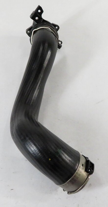Thumbnail 4: 2011 MERCEDES BENZ E350 (W212) 3.0L OM642 DIESEL ENGINE RIGHT INTERCOOLER HOSE