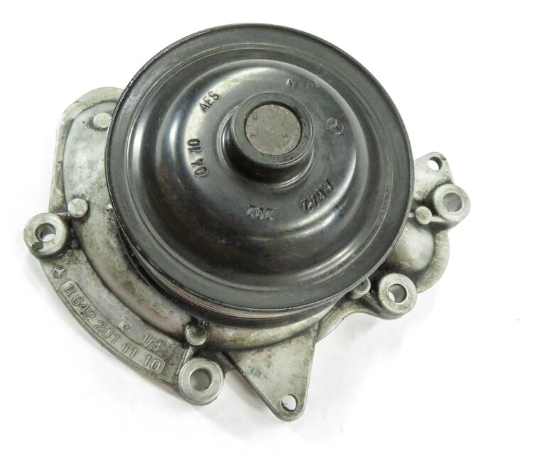 Thumbnail 1: 09-17 MERCEDES E350 GL320 GL350 ML320 ML350 S350 R350 - 3.0L DIESEL WATER PUMP