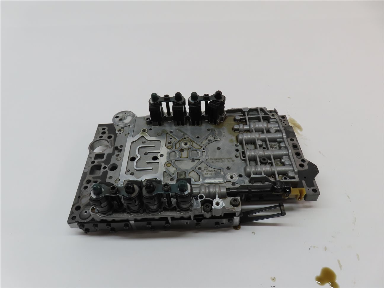 Thumbnail 2: 2011 MERCEDES E350 (W212) 3.0L DIESEL AUTOMATIC TRANSMISSION VALVE BODY BLOCK