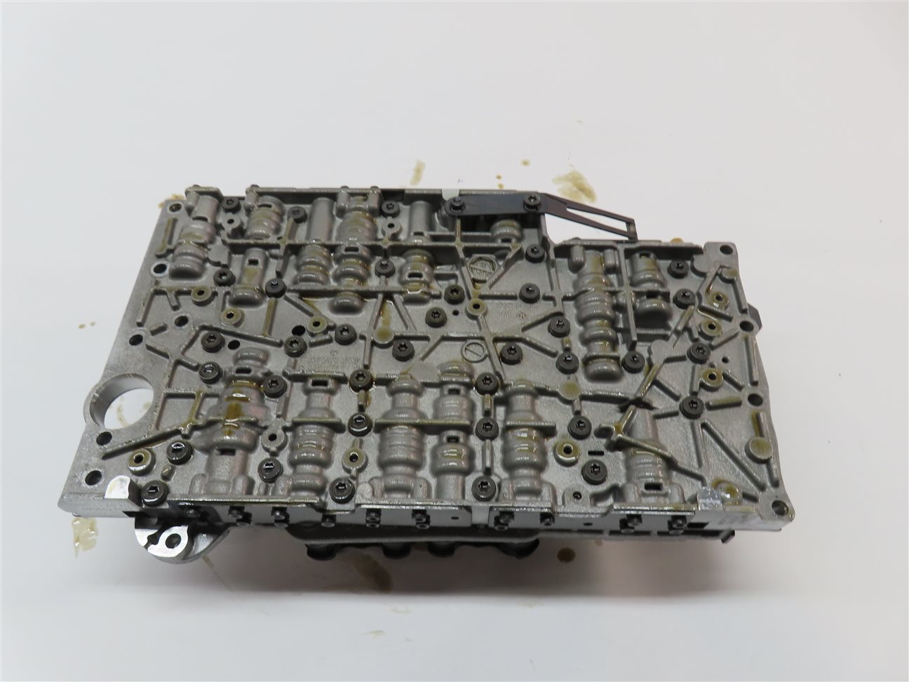 Thumbnail 7: 2011 MERCEDES E350 (W212) 3.0L DIESEL AUTOMATIC TRANSMISSION VALVE BODY BLOCK