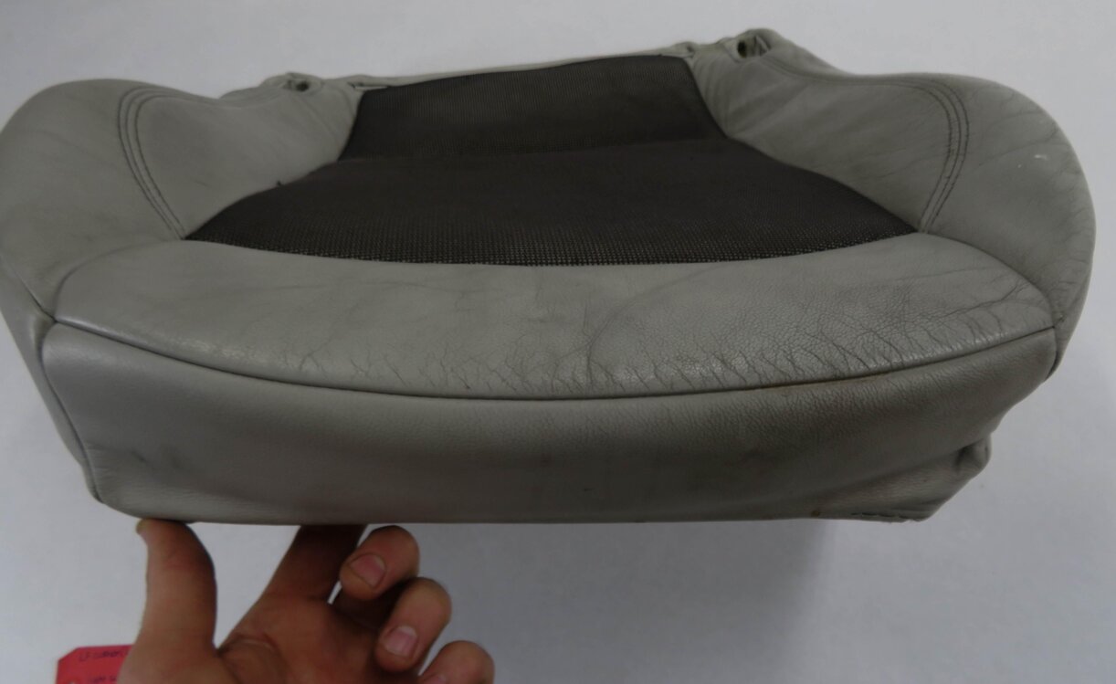 Thumbnail 11: 2003 BMW Z4 (E85) LEFT FRONT DRIVER LOWER BOTTOM HEATED SEAT CUSHION (GRAY)