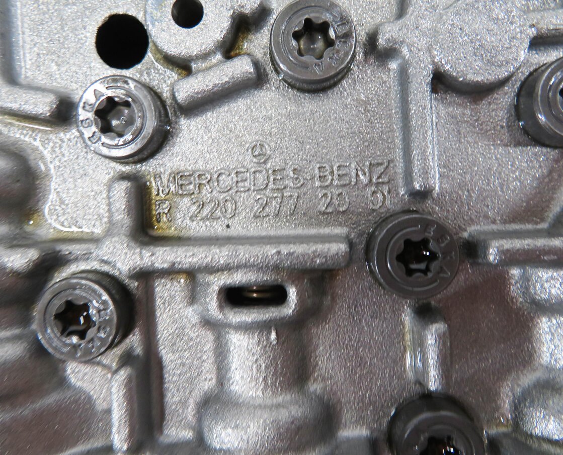 Thumbnail 7: 2012 MERCEDES GL350 (X164) 3.0L OM642 DIESEL 722.9 TRANSMISSION VALVE BODY BLOCK