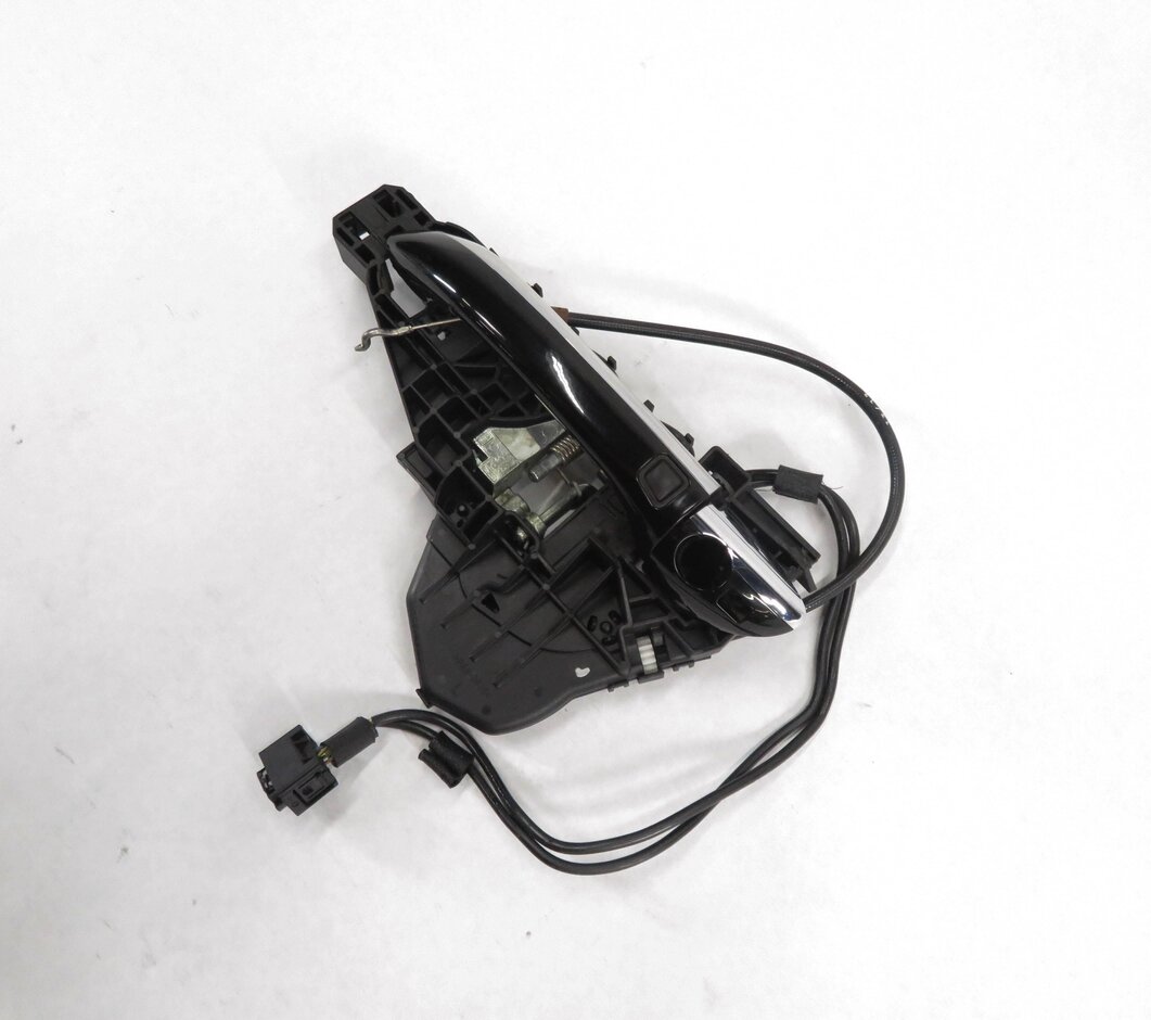 2012 MERCEDES GL350 (X164) LEFT FRONT DRIVER EXTERIOR DOOR HANDLE (BLACK 040U)