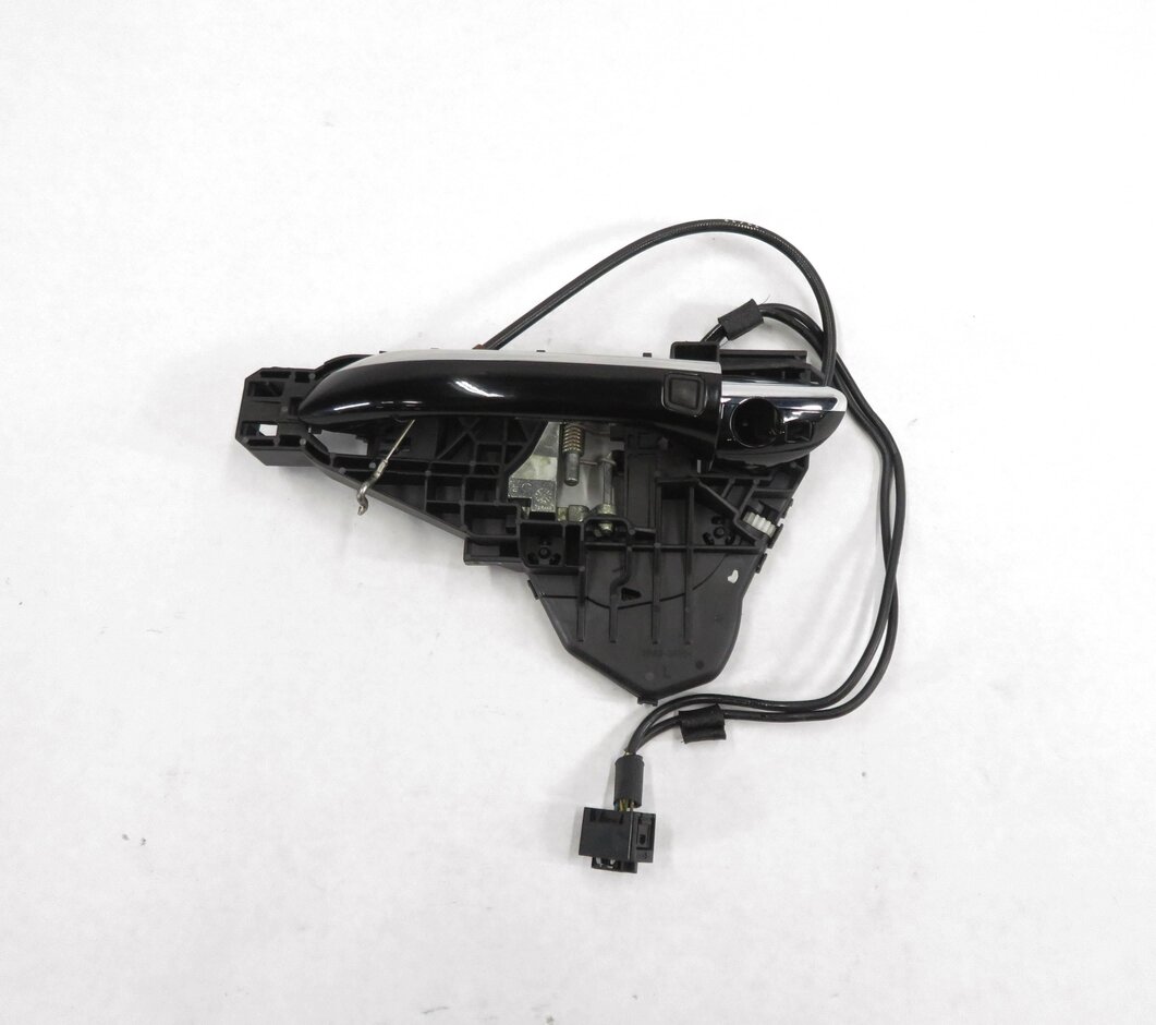 Thumbnail 2: 2012 MERCEDES GL350 (X164) LEFT FRONT DRIVER EXTERIOR DOOR HANDLE (BLACK 040U)