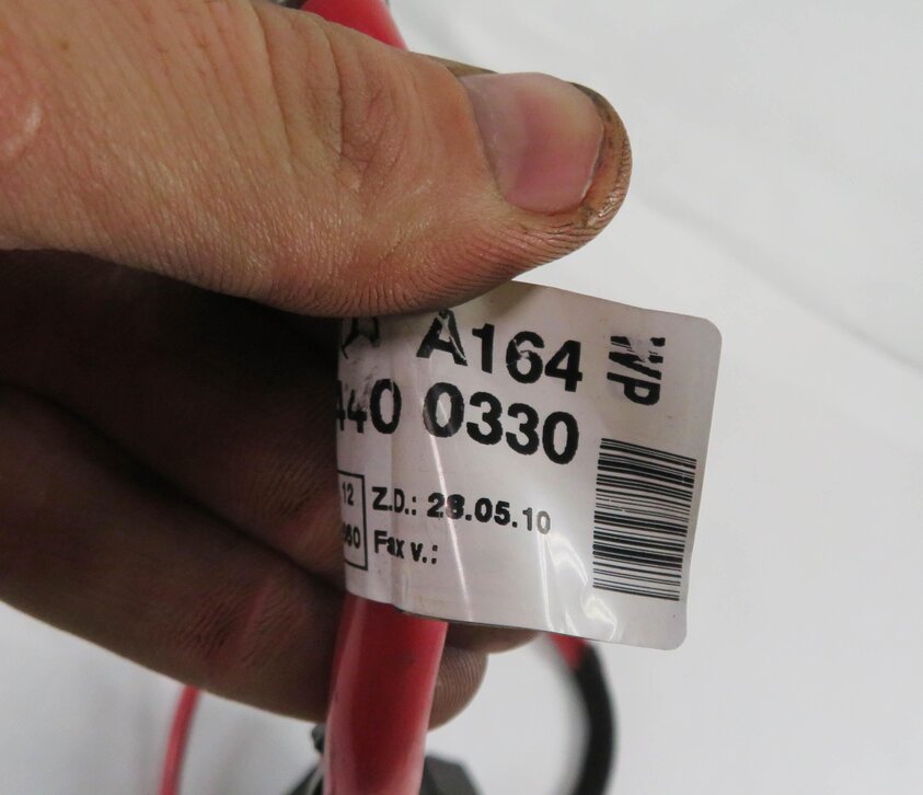 Thumbnail 6: 2012 MERCEDES GL350 (X164) 3.0L OM642 DIESEL ALTERNATOR POSITIVE BATTERY CABLE