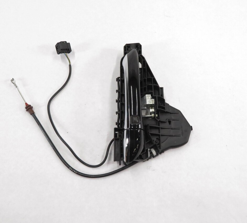 Thumbnail 3: 2012 MERCEDES GL350 (X164) RIGHT FRONT EXTERIOR DOOR HANDLE (BLACK 040U)