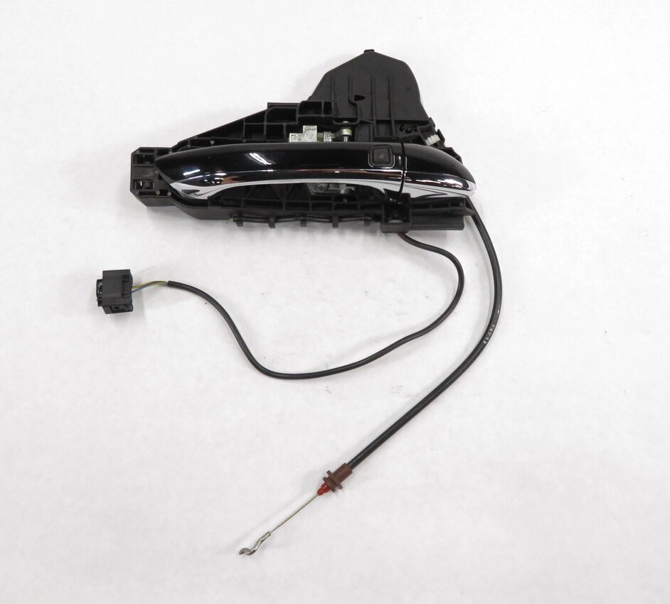 Thumbnail 4: 2012 MERCEDES GL350 (X164) RIGHT FRONT EXTERIOR DOOR HANDLE (BLACK 040U)