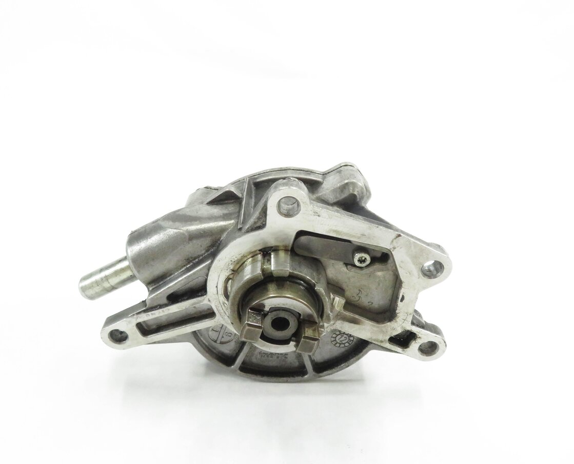 Thumbnail 2: 2012 MERCEDES BENZ GL350 (X164) 3.0L OM642 DIESEL ENGINE BRAKE VACUUM PUMP