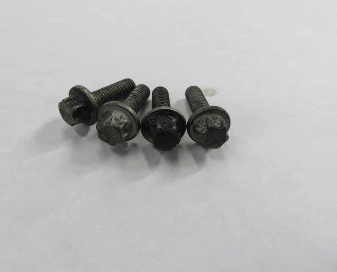 Thumbnail 6: 2012 MERCEDES BENZ GL350 (X164) 3.0L OM642 DIESEL ENGINE BRAKE VACUUM PUMP