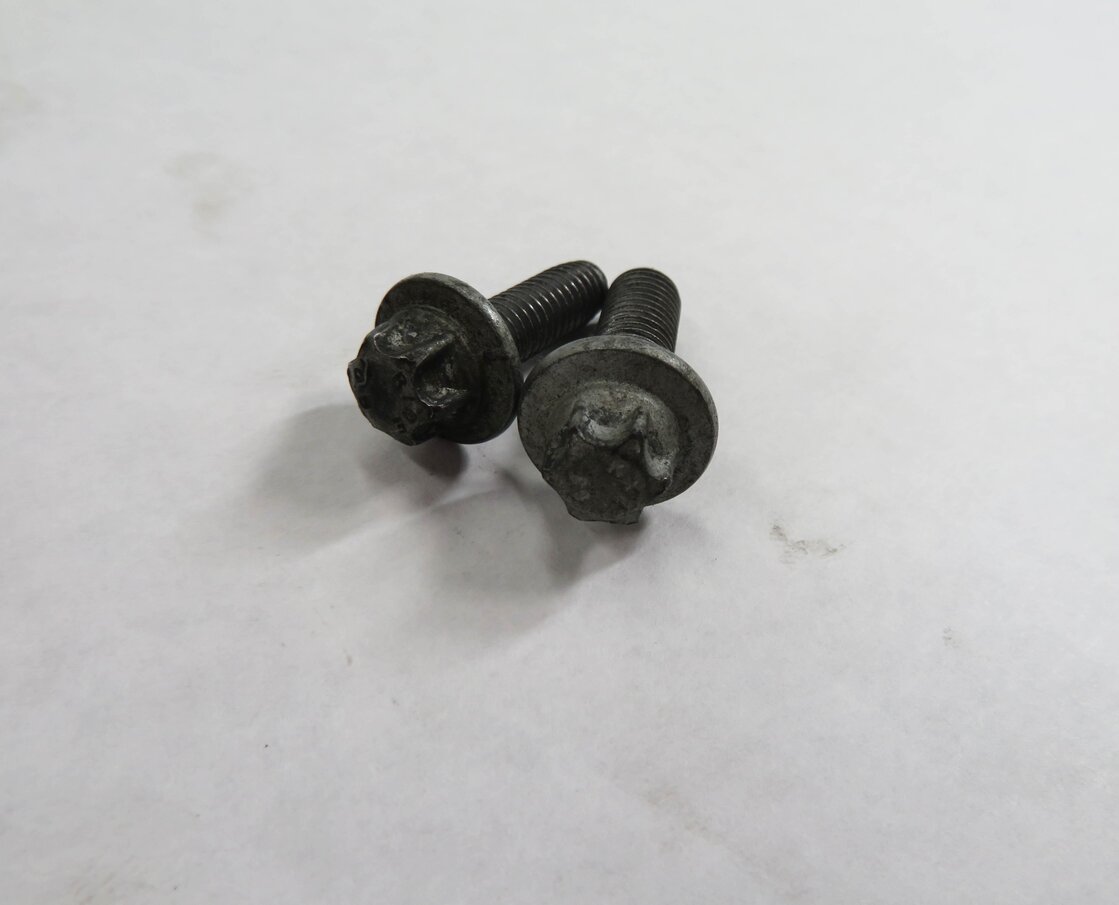 Thumbnail 7: 2012 MERCEDES GL350 (X164) 3.0L OM642 DIESEL ENGINE RIGHT INJECTION FUEL RAIL