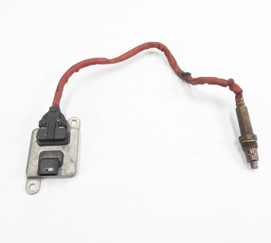 Thumbnail 2: 2014 BMW 328i (F30) 2.0L N47T DIESEL ENGINE NOX OXYGEN LAMBDA PROBE SENSOR