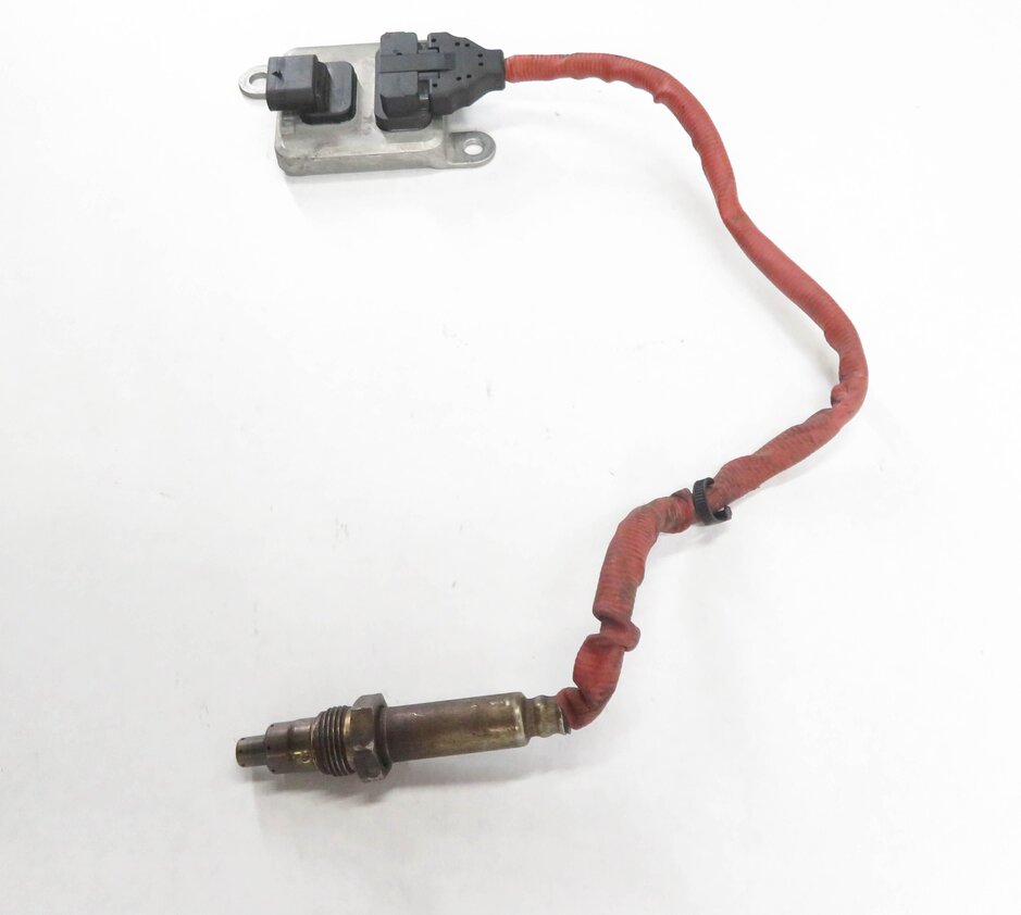 Thumbnail 3: 2014 BMW 328i (F30) 2.0L N47T DIESEL ENGINE NOX OXYGEN LAMBDA PROBE SENSOR