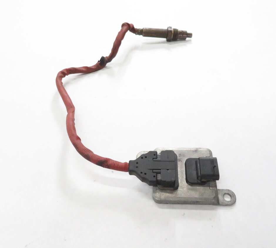 Thumbnail 4: 2014 BMW 328i (F30) 2.0L N47T DIESEL ENGINE NOX OXYGEN LAMBDA PROBE SENSOR