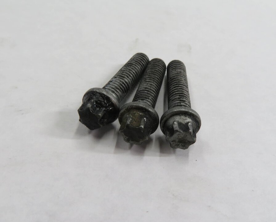 Thumbnail 7: 03-10 BMW X5 550i 650i 645i 750i 760i (E60 E63 E65 E66 E53 E70) - VACUUM PUMP