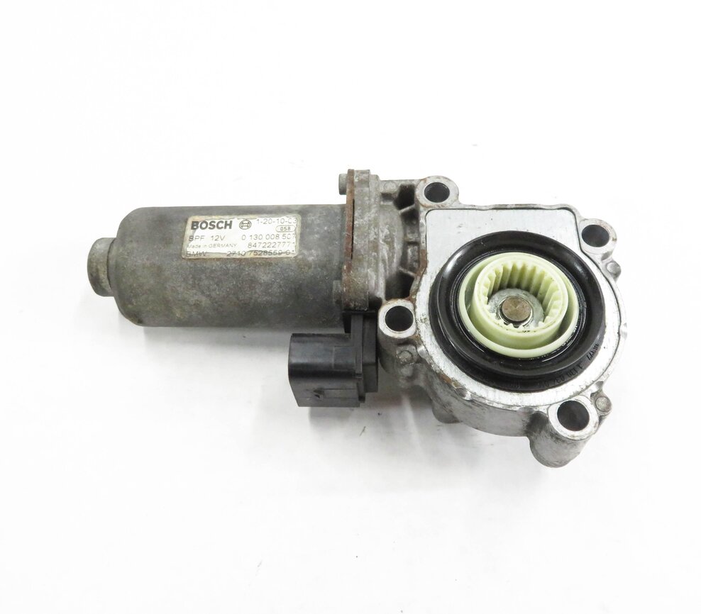 Thumbnail 2: 2004-2013 BMW X3 X5 (E53 E70 E83) - FRONT TRANSFER CASE ELECTRIC SHIFT MOTOR