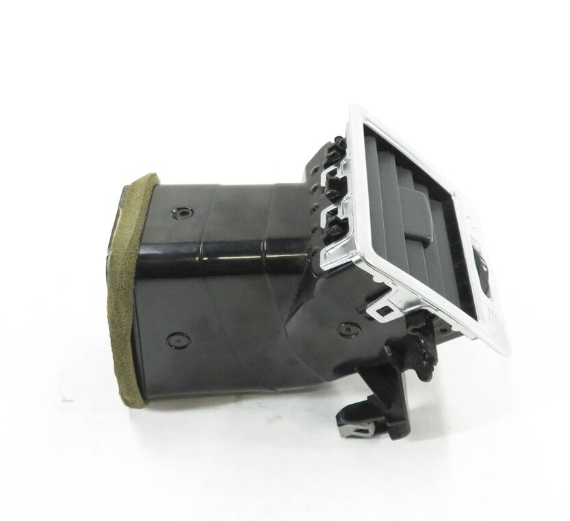 Thumbnail 3: 2011 RANGE ROVER SPORT (L320) LEFT DASH OUTER HEATER A/C AIR VENT (SILVER)