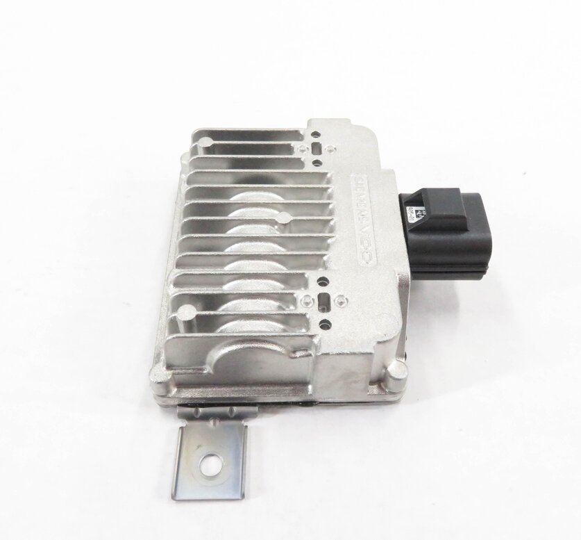 Thumbnail 3: 2010-2015 RANGE ROVER SPORT EVOQUE LR2 LR4 (FF/F4 L320) FUEL PUMP CONTROL MODULE