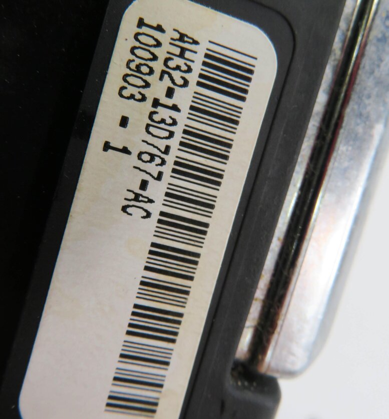 Thumbnail 6: 2011 RANGE ROVER SPORT (L320) STEERING STEREO PHONE CRUISE SWITCH SET-2