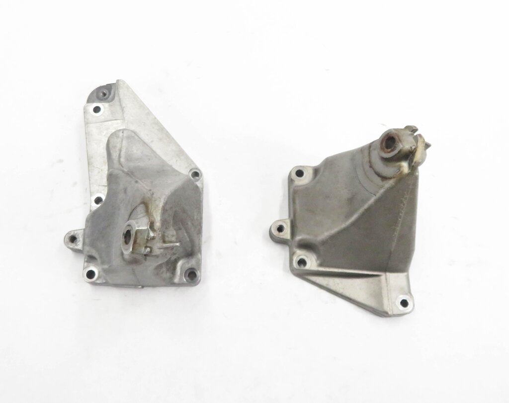 Thumbnail 3: 2007 MERCEDES CLS550 (W219) 5.5L V8 LEFT & RIGHT ENGINE MOUNT BRACKET SET-2