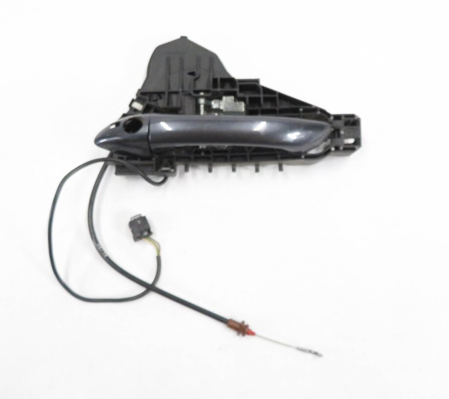 Thumbnail 2: 2010 MERCEDES BENZ ML350 (W164) LEFT FRONT DRIVER DOOR HANDLE (TENORITE GRAY)