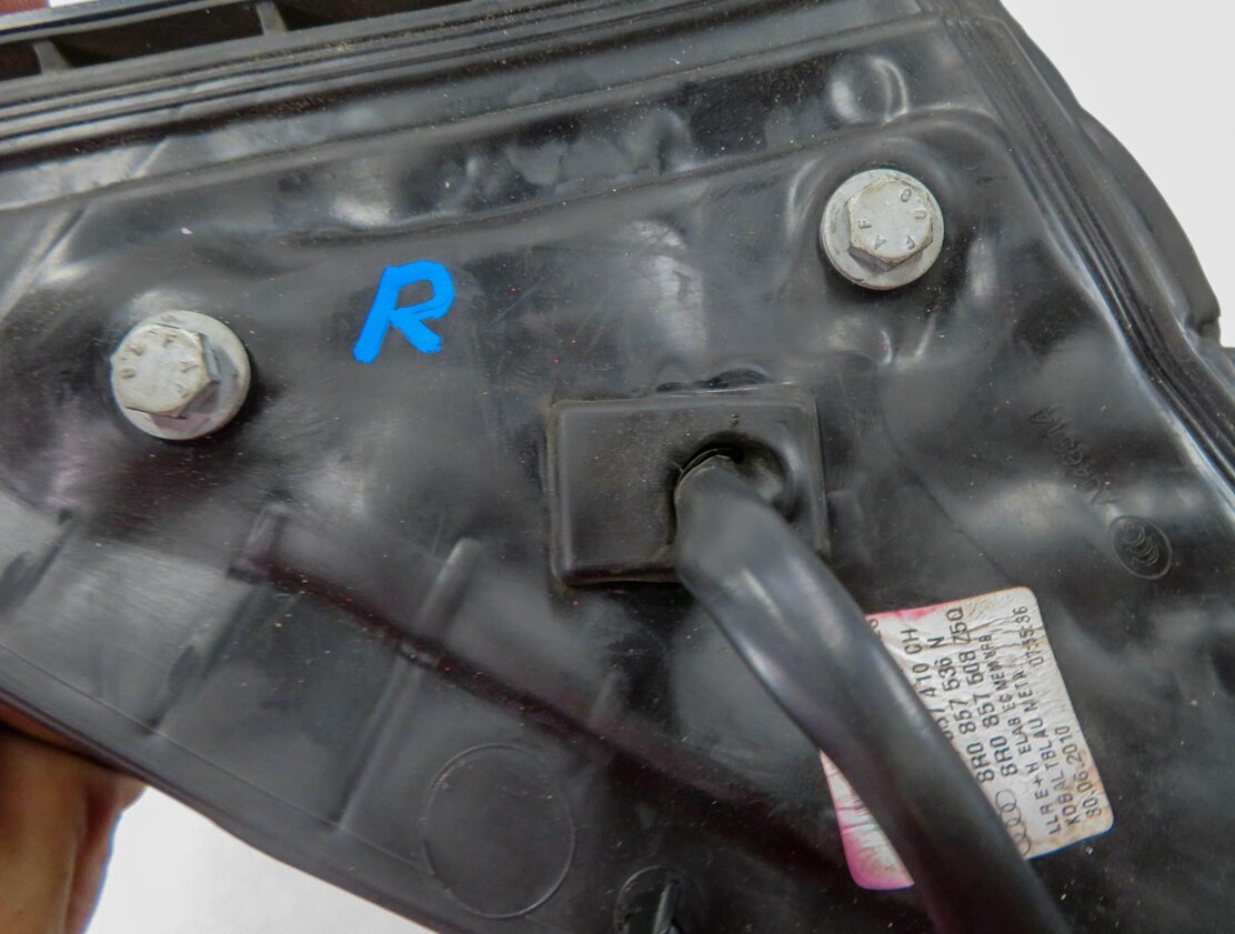 Thumbnail 8: 2010-2012 AUDI Q7 (4L) RIGHT P-FOLD HEATED MEMORY DOOR MIRROR (COBALT BLUE LZ5Q)