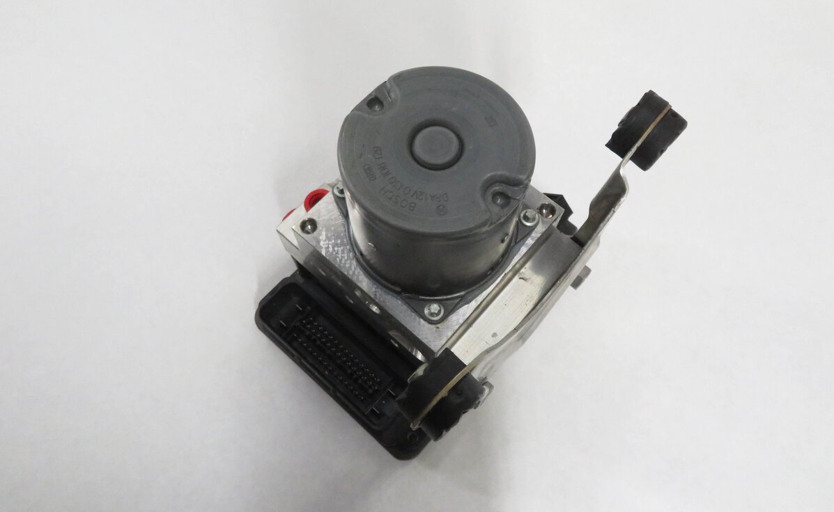 2012-2013 BMW ACTIVEHYBRID 5 - ABS DSC ANTI LOCK BRAKE PUMP w/ MODULE