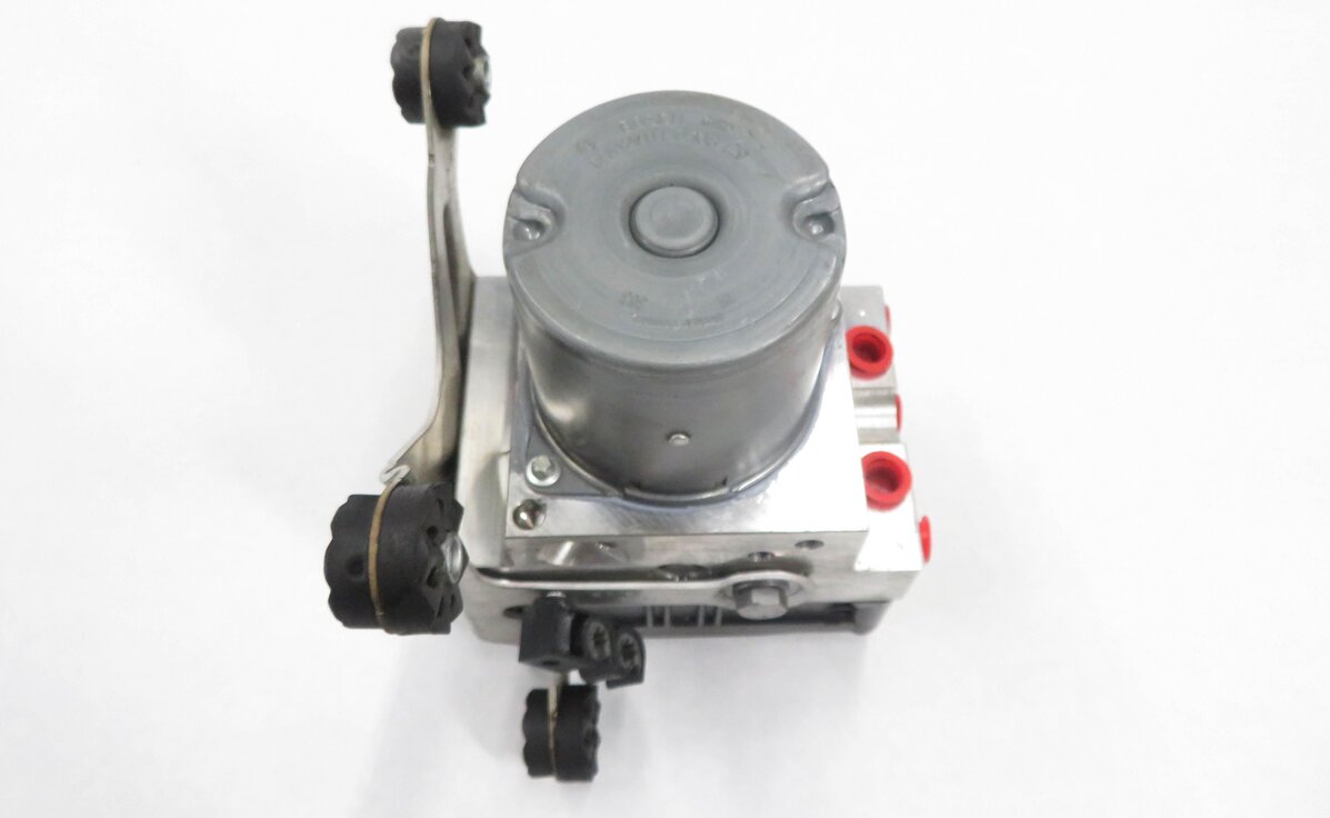 Thumbnail 4: 2012-2013 BMW ACTIVEHYBRID 5 - ABS DSC ANTI LOCK BRAKE PUMP w/ MODULE