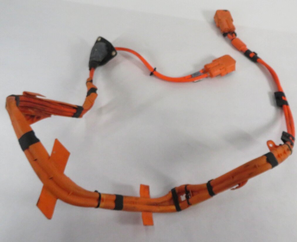 Thumbnail 3: 2013 BMW ACTIVEHYBRID 5 - POWER INVERTER MAIN HIGH VOLTAGE WIRE WIRING HARNESS