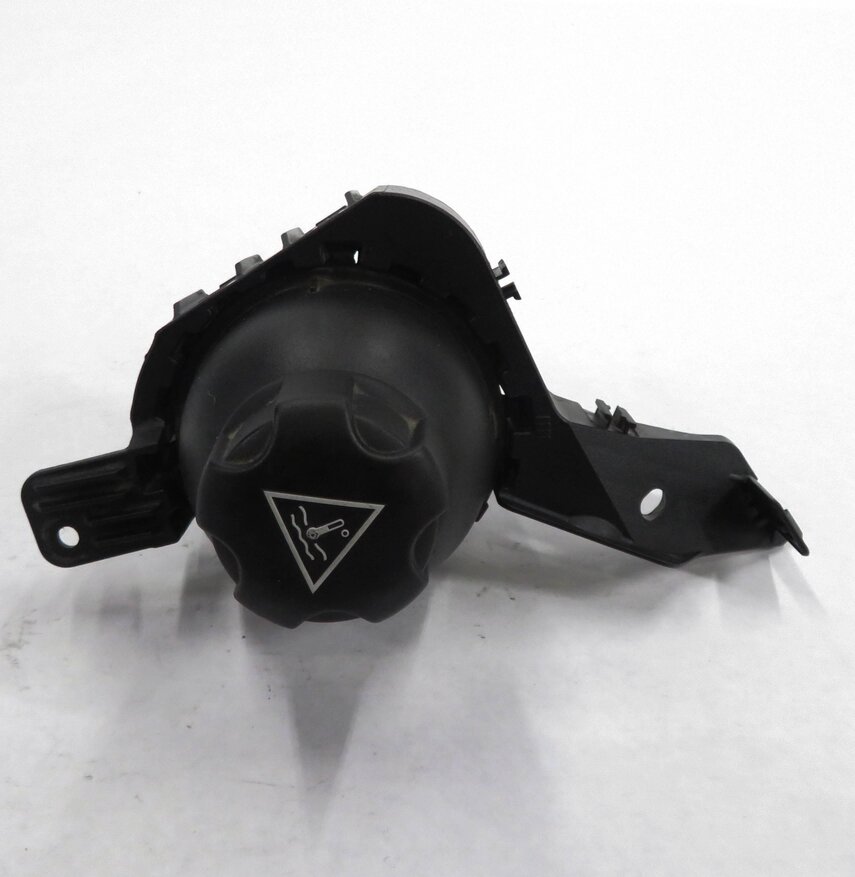 Thumbnail 2: 12-16 BMW ACTIVEHYBRID 5 / 7 (F04 F10) OVERFLOW RECOVERY TANK COOLANT RESERVOIR