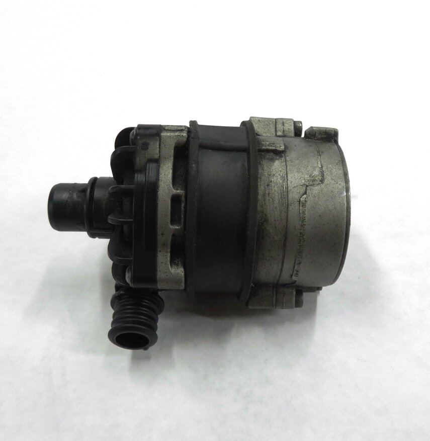 Thumbnail 2: 2013 BMW ACTIVEHYBRID 5 - 3.0L N55 TURBO ENGINE AUX AUXILIARY WATER COOLANT PUMP