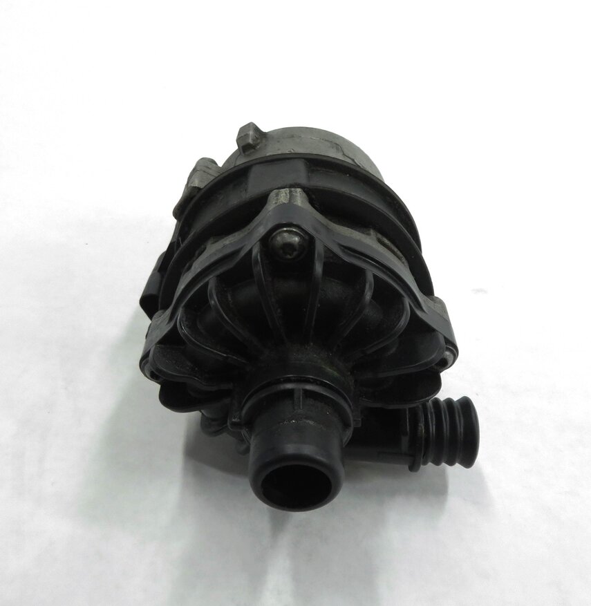 Thumbnail 3: 2013 BMW ACTIVEHYBRID 5 - 3.0L N55 TURBO ENGINE AUX AUXILIARY WATER COOLANT PUMP
