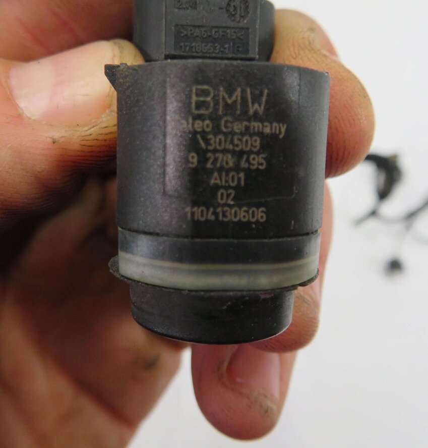 Thumbnail 6: 2013 BMW ACTIVEHYBRID 5 - REAR PDC PARK DISTANCE SENSOR SET w/ HARNESS (BLACK)