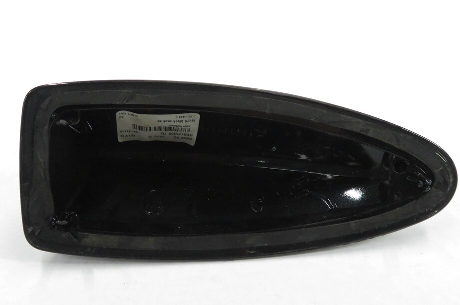 Thumbnail 5: 2013 BMW ACTIVEHYBRID 5 - RADIO STEREO SHARK FIN ANTENNA COVER (BLACK SAPPHIRE)
