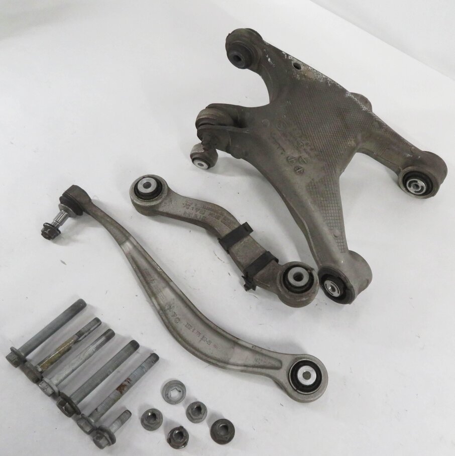 11-19 BMW 535i 550i 640i 650i 740i 750i (F01 F10) RIGHT REAR CONTROL ARM SET-3