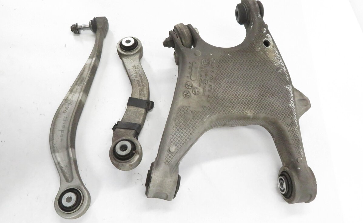 Thumbnail 3: 11-19 BMW 535i 550i 640i 650i 740i 750i (F01 F10) RIGHT REAR CONTROL ARM SET-3