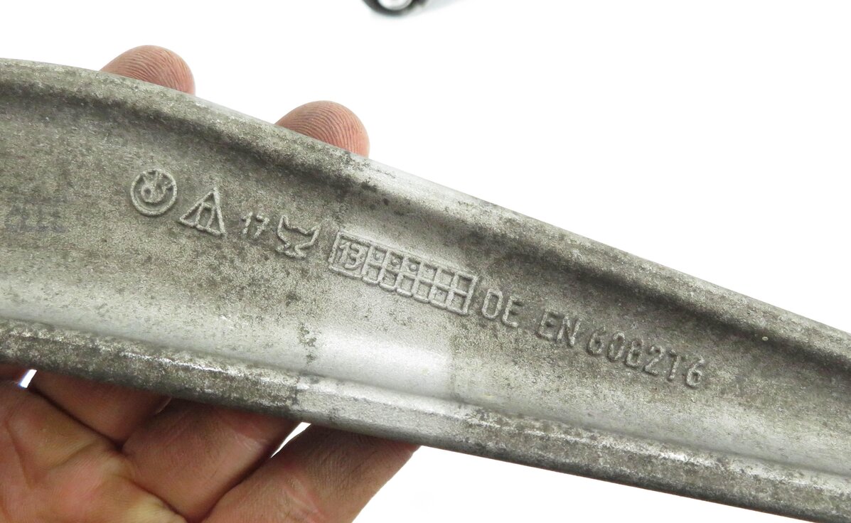 Thumbnail 6: 11-19 BMW 535i 550i 640i 650i 740i 750i (F01 F10) RIGHT REAR CONTROL ARM SET-3