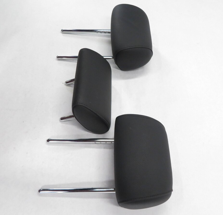 Thumbnail 3: 2013 BMW ACTIVEHYBRID 5 - REAR HEADREST HEAD REST SET-3 (BLACK DAKOTA LEATHER)