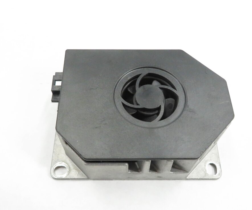 Thumbnail 4: 2010 MERCEDES BENZ GL450 (X164) HARMAN BECKER SUBWOOFER SUB WOOFER AMP AMPLIFIER
