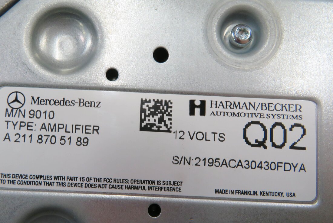Thumbnail 6: 2010 MERCEDES BENZ GL450 (X164) HARMAN BECKER SUBWOOFER SUB WOOFER AMP AMPLIFIER