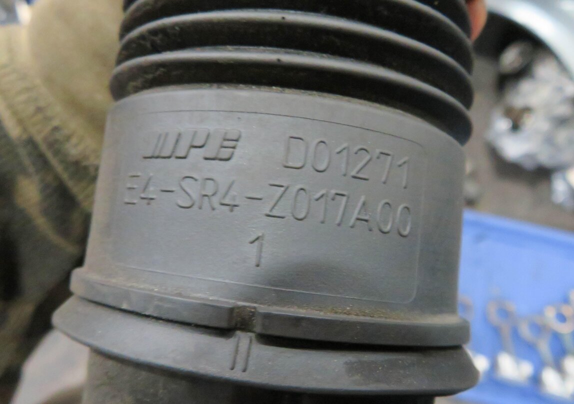 Thumbnail 5: 08-12 MB GL320 GL350 GL450 (X164) REAR HYDROPNEUMATIC SUSPENSION SHOCK STRUT SET