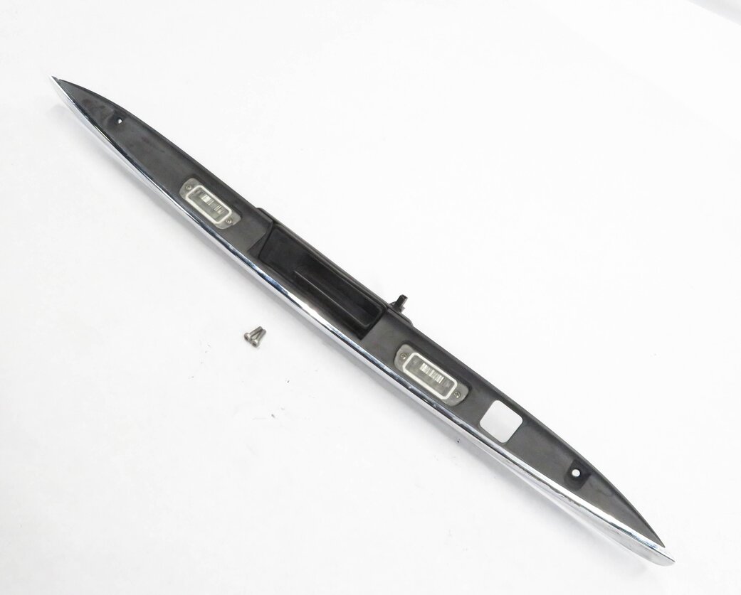 2010 MERCEDES BENZ GL450 (X164) REAR TRUNK HANDLE w/ LICENSE LIGHT (CHROME)